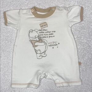 Disney Tu cream and Tan Baby Romper with Winnie the Pooh Design 0/3m